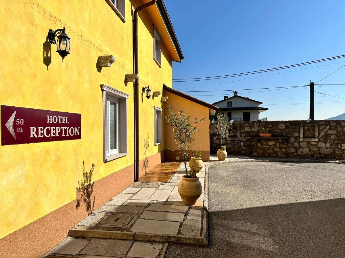 Hotel Grahor Depandance Sežana Eksteriør billede